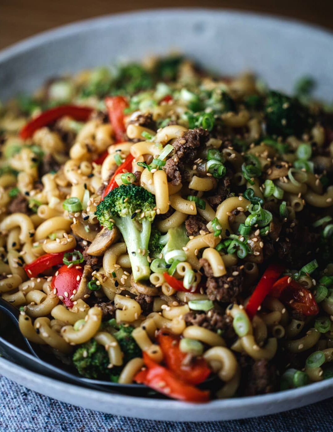 Macaroni au boeuf et sauce soya