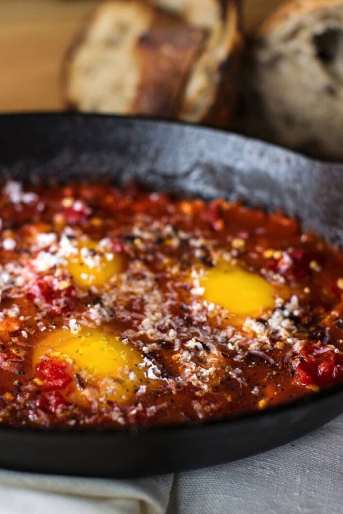 Oeufs en purgatoire à l’italienne