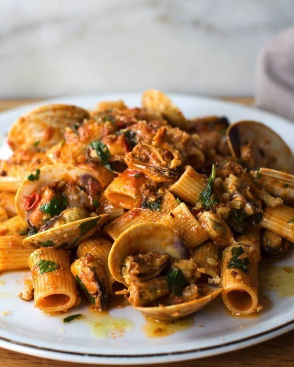 PACCHERI WITH SEAFOOD