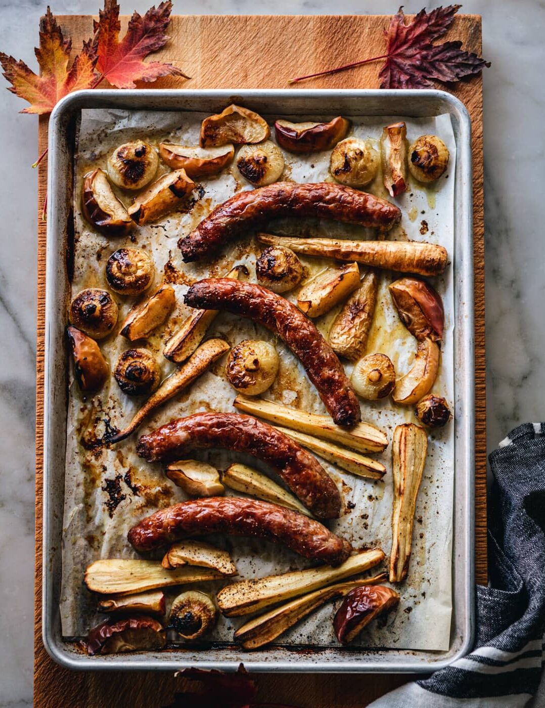 Saucisses toscanes, pommes et panais