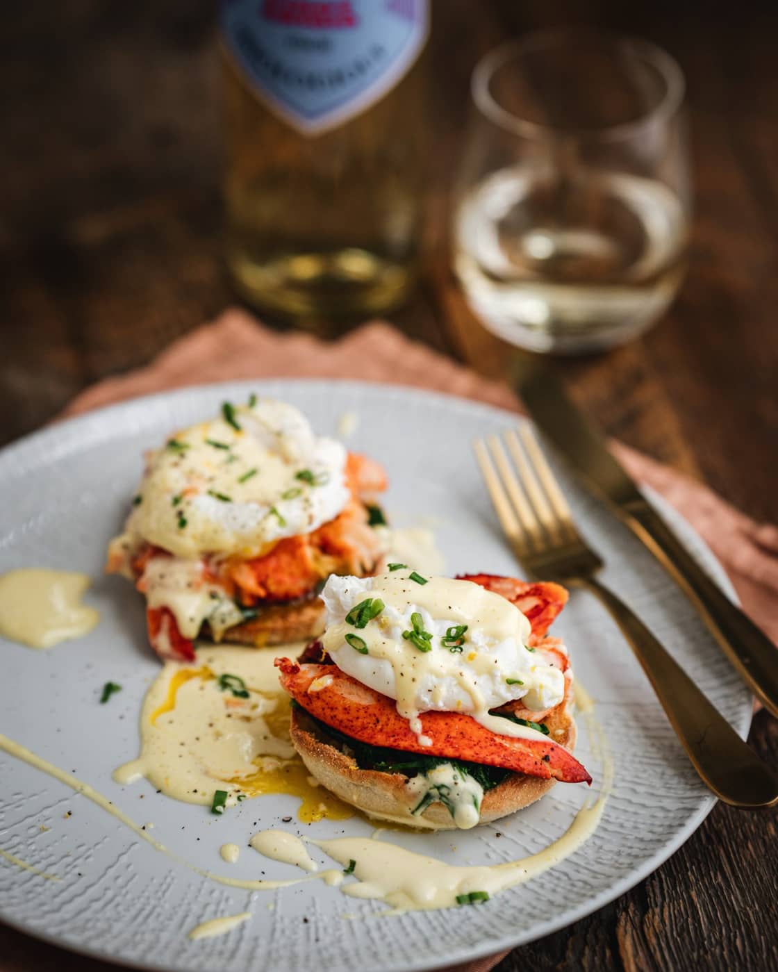 OEUFS BÉNÉDICTINE AU HOMARD