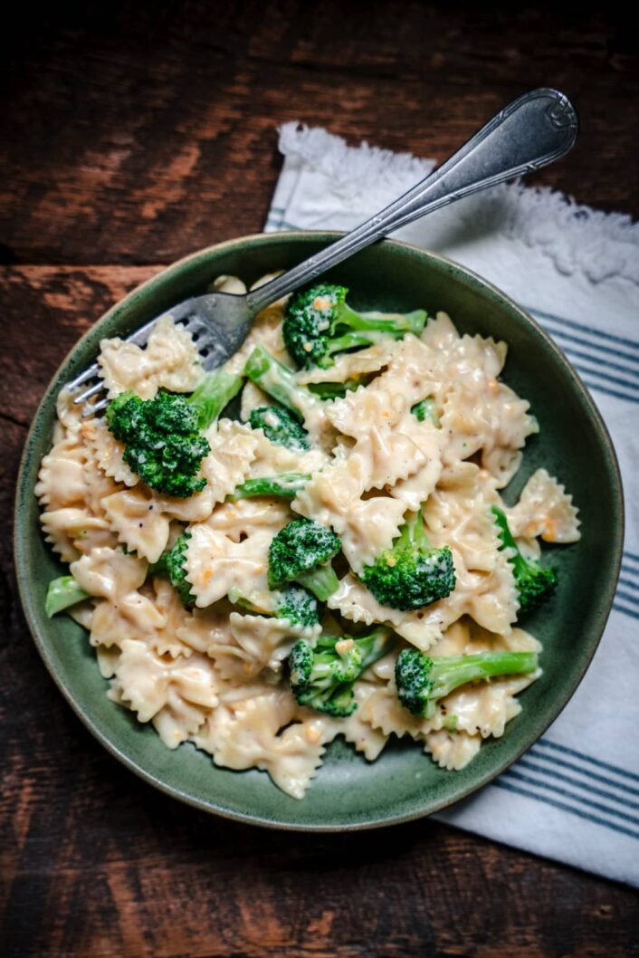 FARFALLE BROCOLI ET CHEDDAR