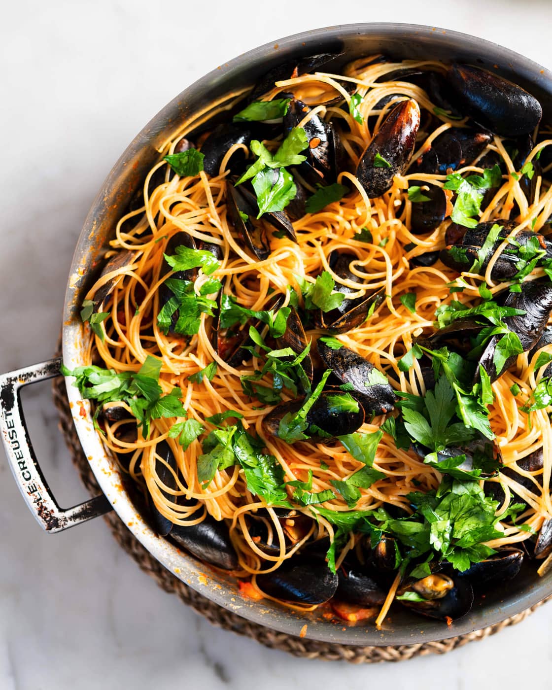 SPAGHETTI MARINARA WITH MUSSELS