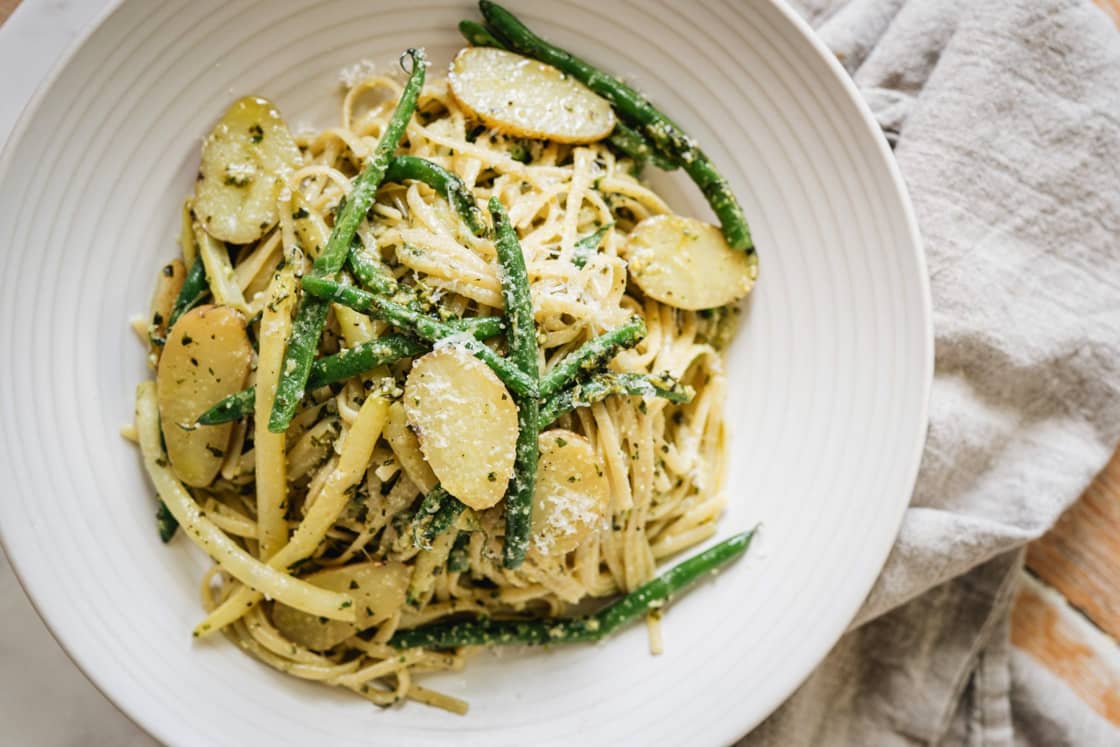 LINGUINE WITH PESTO ALLA GENOVESE