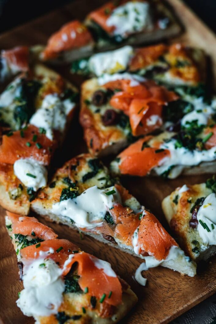 Canapés pizza au saumon fumé