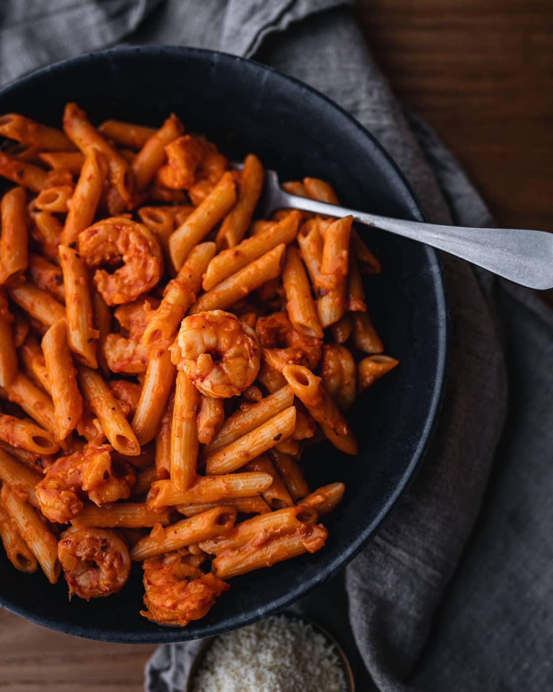Penne alla vodka avec crevettes
