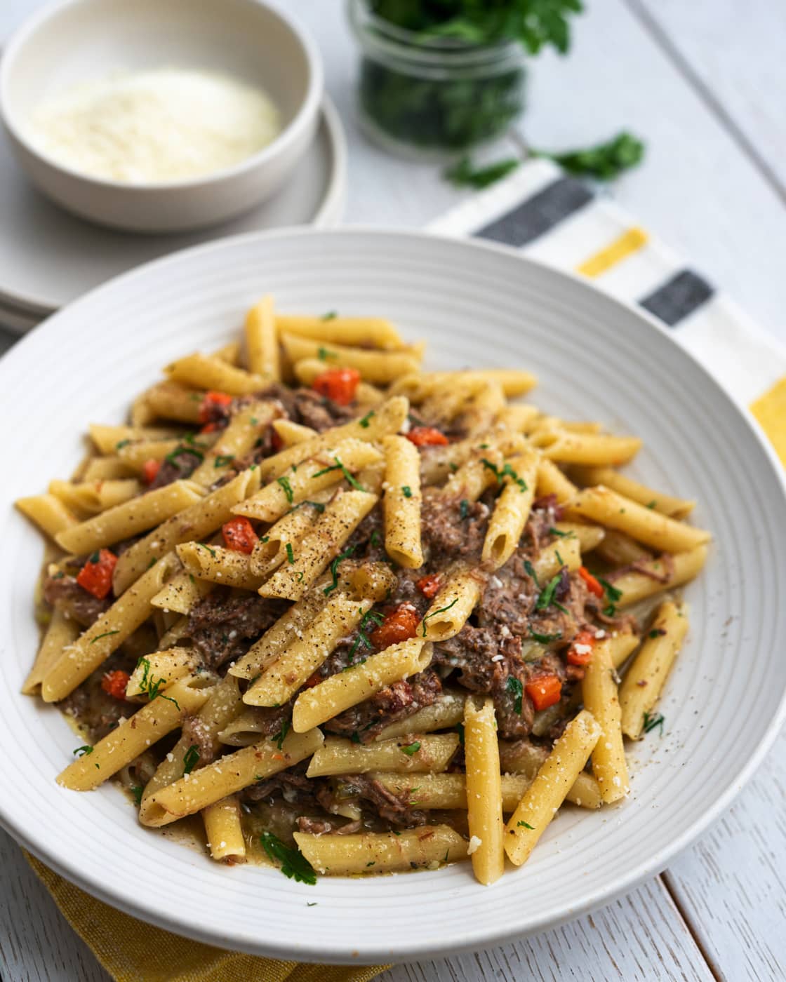 PENNE RAGU GENOVESE