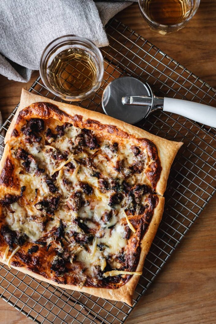 Tarte style alsacienne avec saucisse