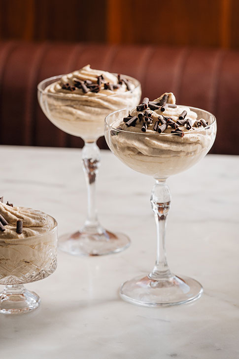 Spring is in the air and something about that makes us want to tuck into lighter dishes. Speaking of lighter dishes, you can’t get much lighter than an airy coffee and ricotta mousse. Its cheesy goodness and caffeine boost remind us of the beloved tiramisù, and as if that wasn’t enough, this smoother-than-smooth delight comes together in just 10 minutes!