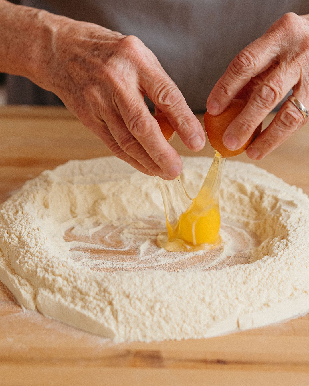 Making fresh egg pasta