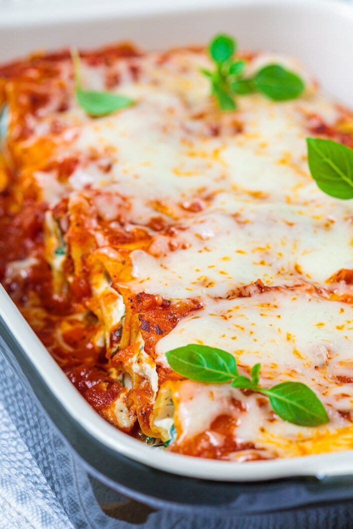 Homemade spinach ricotta cannelloni
