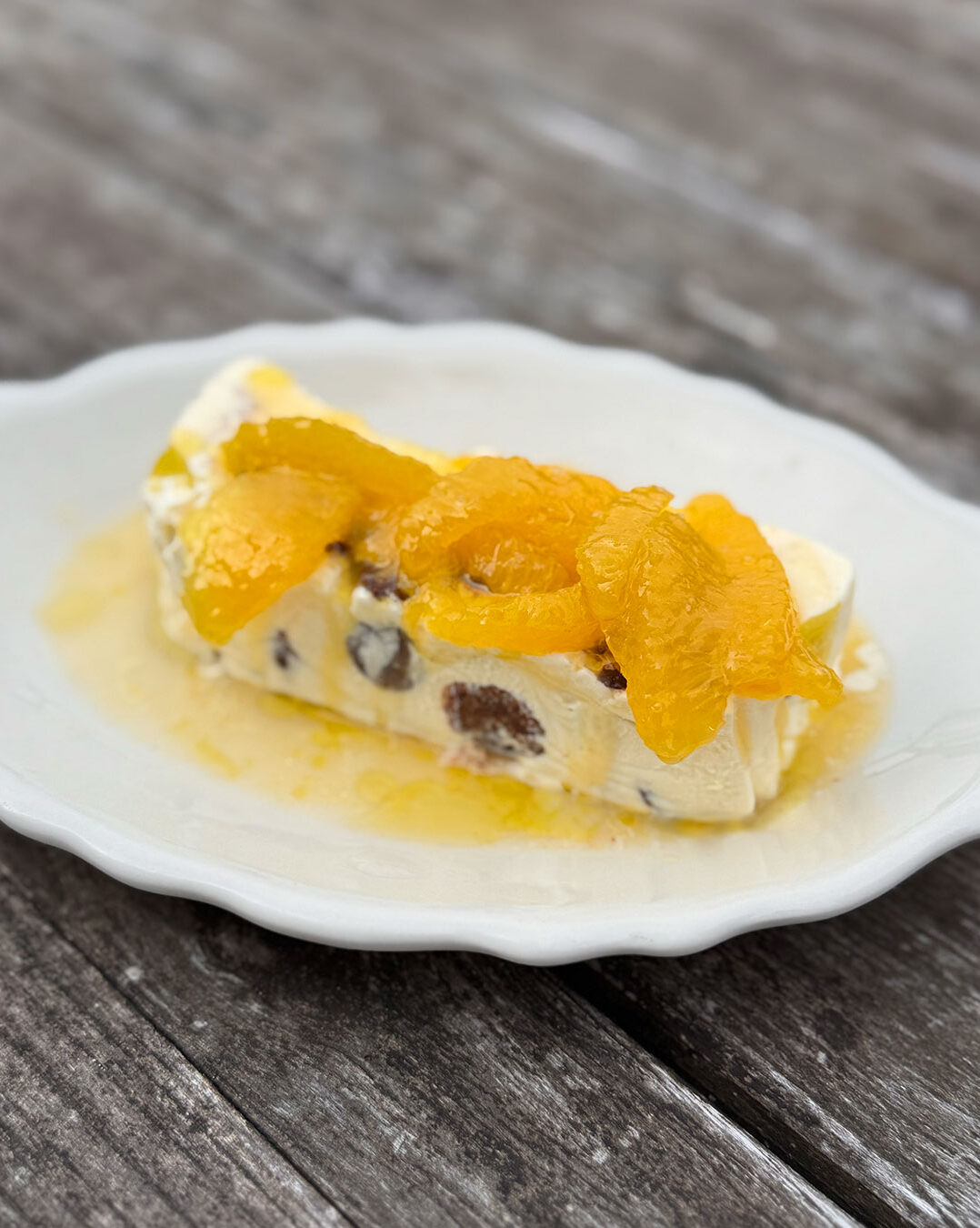 Semifreddo à l'huile d'olive, à l'orange et au chocolat