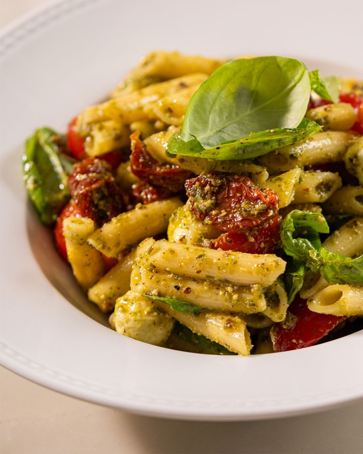 Caprese pasta salad